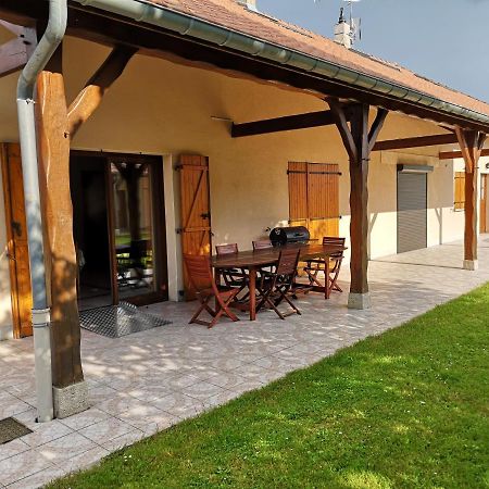 Villa Le Logis Du Der à Giffaumont-Champaubert Extérieur photo